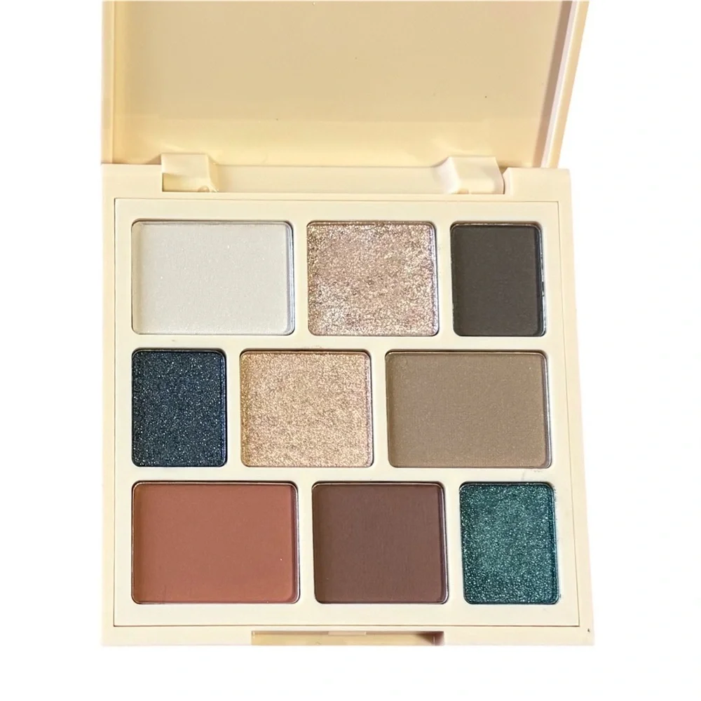 CINTA LONDON Eyeshadow Palette in Living The Eye Life NIB‎